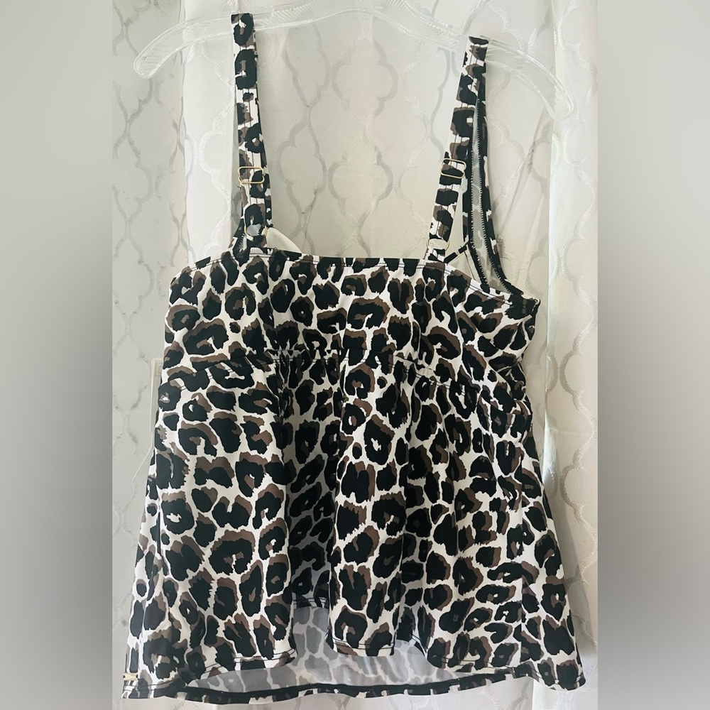 Liz Claiborne leopard print bathing suit top (tankini) - NWT! - Picture 3 of 4